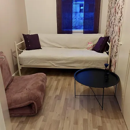 Charming Terraced House Apartment